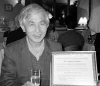 Jean Tran Thanh Van with APS Award