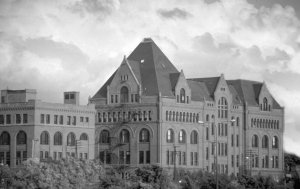 Armour Institute opened in 1893 in this classic builidng, which today houses ITT administration offices.