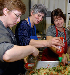 Konnie Barnes, Tita Jensen and Kathy Lootens.