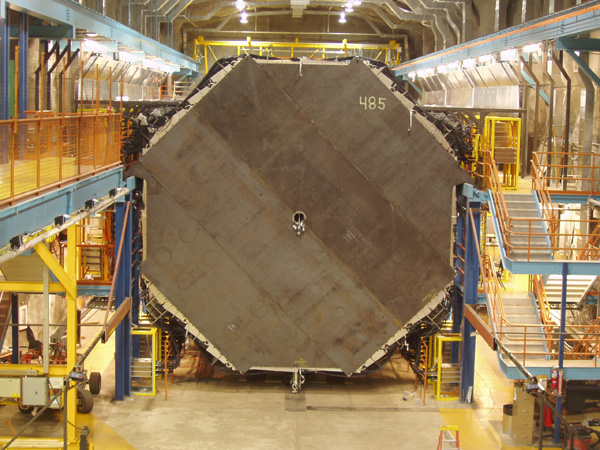 Plane 485, the final plane of the Far MINOS detector.